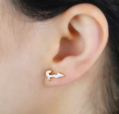 img_5689 Love earrings 18K Gold-plated Stainless Steel - Image 1