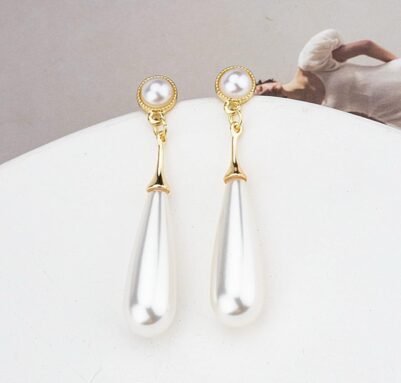 img_5419 Drop pearl Earrings - Image 3
