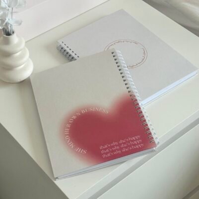 She mind her own business 💗 - Image 2