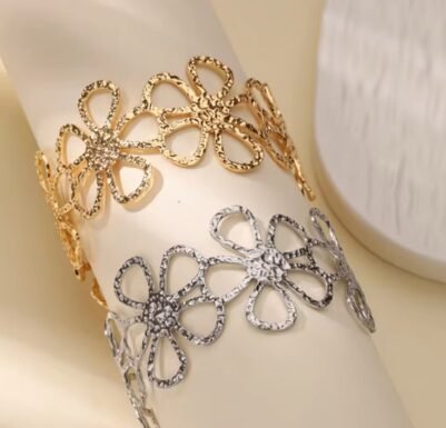 img_1564-2 Flowers cuff bracelet 18K Gold-plated Stainless Steel - Image 1