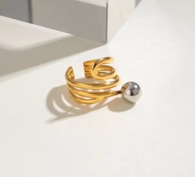 img_3425 Minimal Two toned Ring 18K Gold-plated Stainless Steel - Image 5