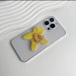 Yellow flower phone holder 🌼