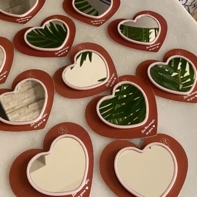 316a6c95-1354-4c47-8ae0-faba2dfacf27-3 Heart Mirrors ♥️ - Image 1