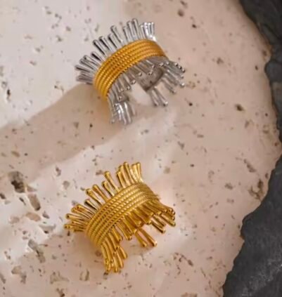 screenshot-20 Geometric Ring 18K Gold Plated - Image 1