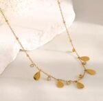 Teardrop 18k gold necklace, Stainless steel.